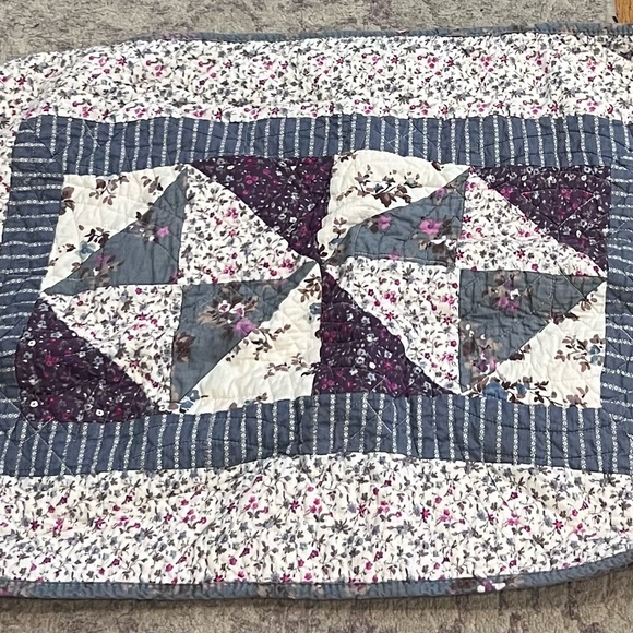 Laura Ashley Sham Patchwork Quilted Floral Blue & Purple Standard Sham - Picture 9 of 9